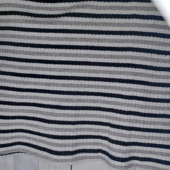 No Boundaries 90’s grunge striped ribbed juniors cropped fitted top - Picture 5 of 10